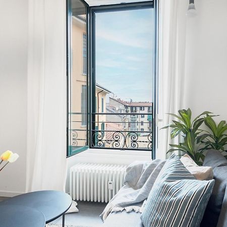 New Flat Fully Furnished In P.Ta Romana Милано Екстериор снимка