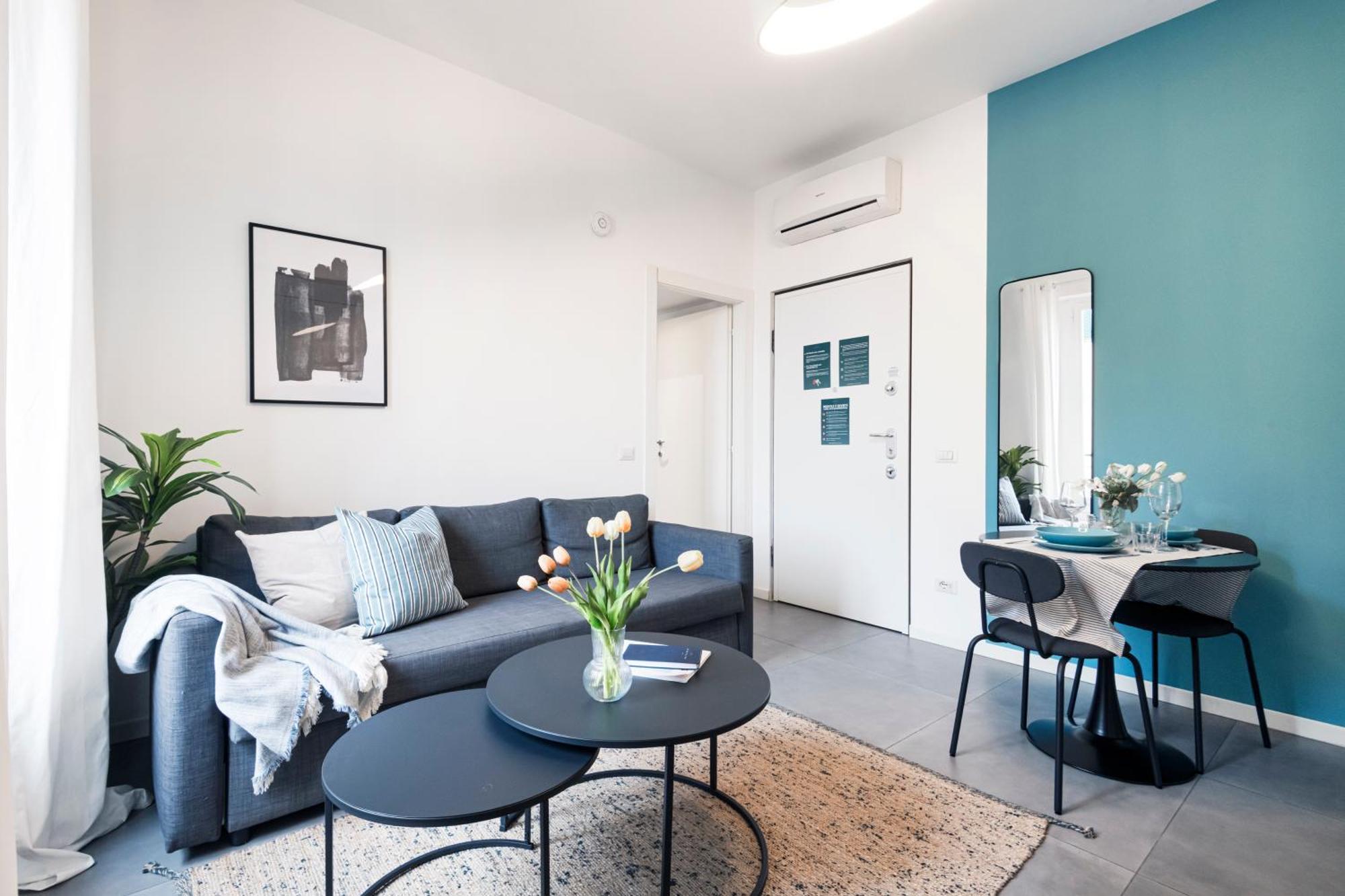 New Flat Fully Furnished In P.Ta Romana Милано Екстериор снимка